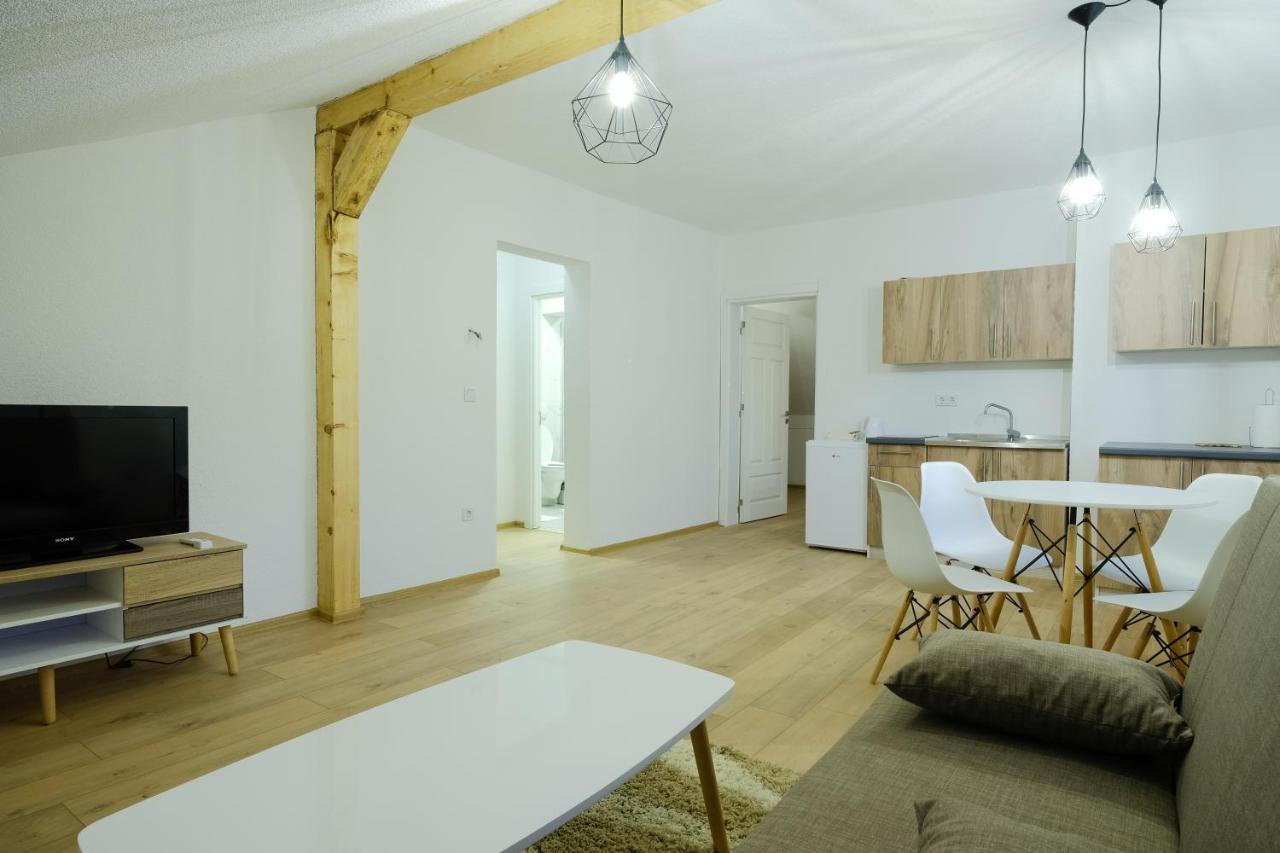 Unique Apartments Високо Экстерьер фото